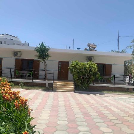 Guesthouse Sueda Ксамил Екстериор снимка